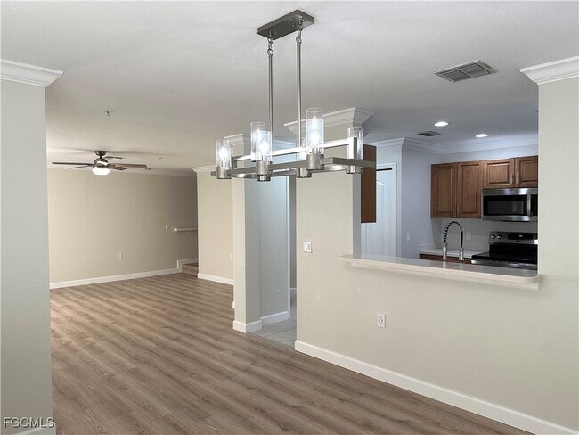 Photo - 9465 Ivy Brook Run