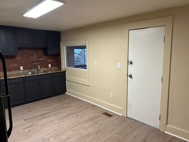 Photo - 812 Bensette St Unit 3