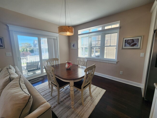 Photo - 16 N Decatur Ave