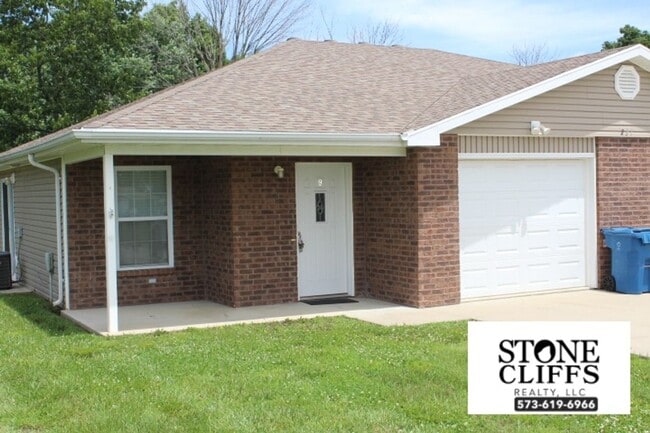 Building Photo - 231 Rylee Cir Unit A