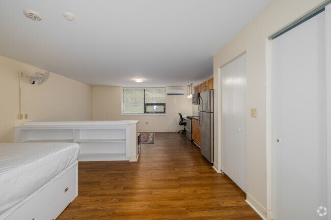 Studio, 1BA - 503SF - Living Area