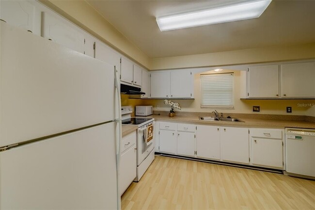 Photo - 1706 Belleair Forest Dr Unit 252