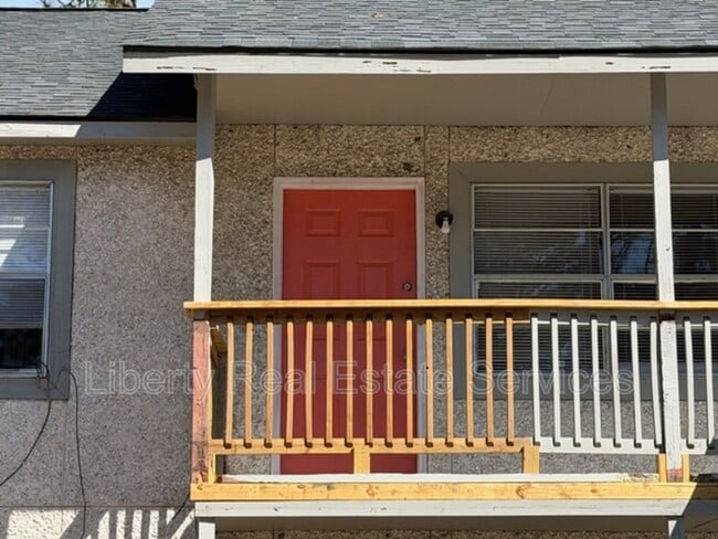 Photo - 134 Pointe S Dr Unit Apt B