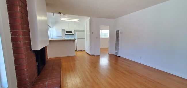 Photo - 3822 Ocean Dr Unit 3822 OCEAN DR. MANHATTAN
