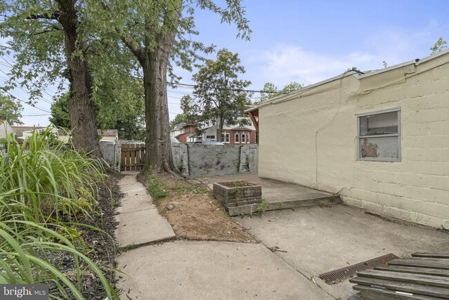 Building Photo - 614 Station Ave Rental