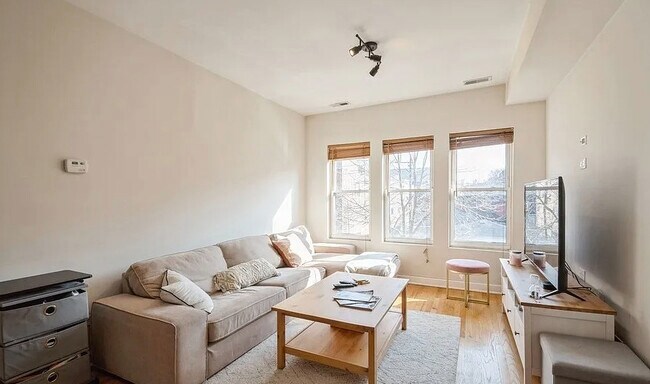 Photo - Cornelia & Racine