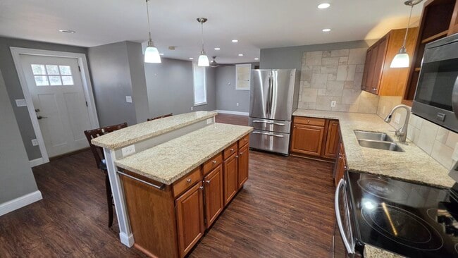 Photo - 370 N State St Unit 370 A