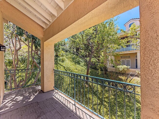 Photo - SD: 2BD/2BA Townhome with Private Balcony, 2-Car Garage, and Loft!