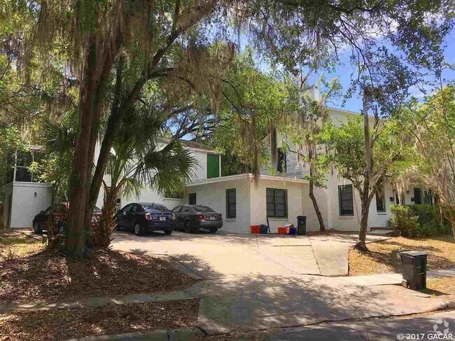 Building Photo - 215 NE Blvd Rental