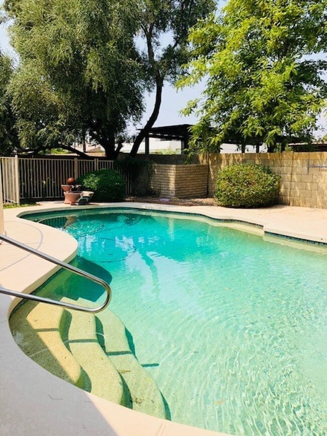 Building Photo - COMING SOON! Spacious 3 Bed 2 Bath Home w/ Private Pool!