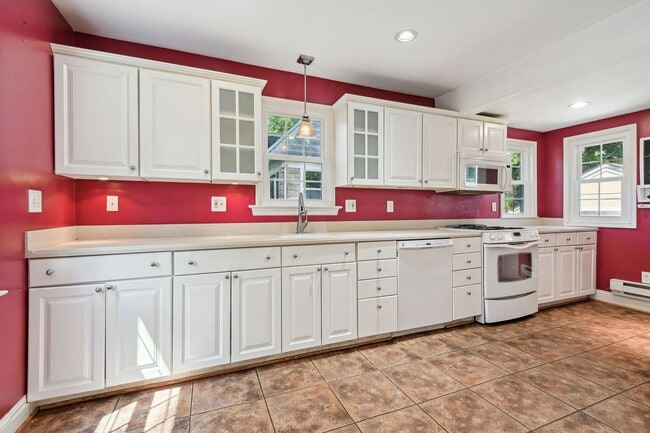 Photo - 5203 Elsmere Ave