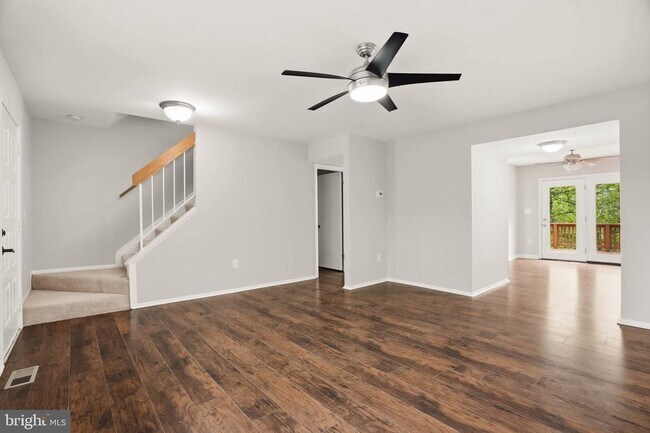 Photo - 1382 Almond Dr