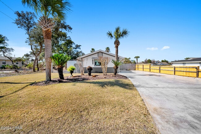 Photo - 412 Lantana St