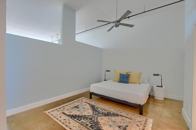 Photo - 180 NE 4th Ave Unit 406