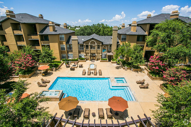 Two Sparkling Swimming Pools - The Courts at Preston Oaks Rental