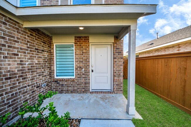 Photo - 3052 Dawn Sound Dr