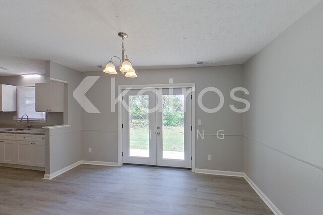 Photo - 1113 Patrick Dr