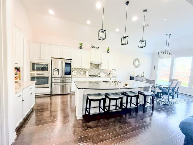 Photo - 4301 Logan Ridge Dr