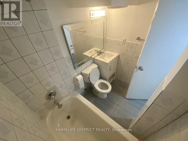 Photo - 135 Emerson Ave