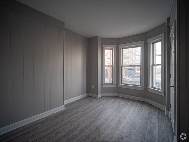 Building Photo - 143 London St Unit 3 Rental