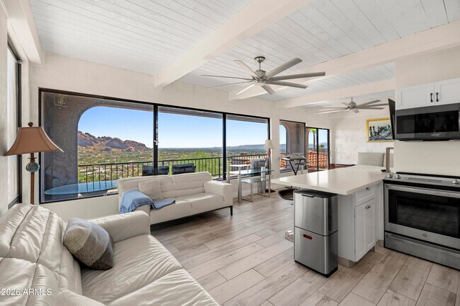 Photo - 6900 N Highlands Dr