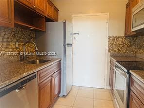 Photo - 2000 NE 135th St