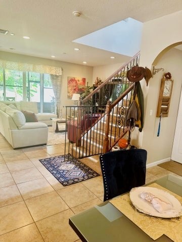 Photo - 9205 Dupont Pl