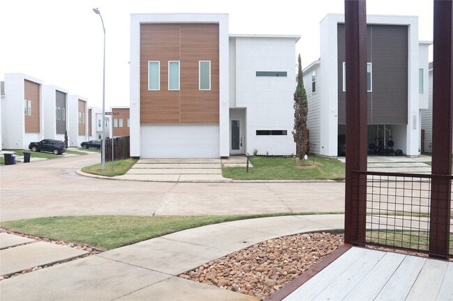 5403 Tocayo Pl