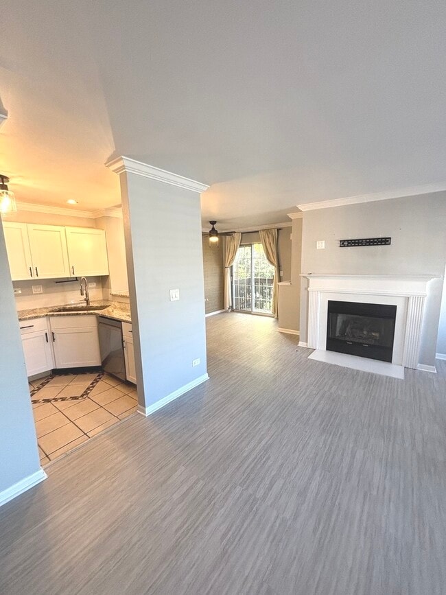 Photo - 268 Windsor Ct Unit D