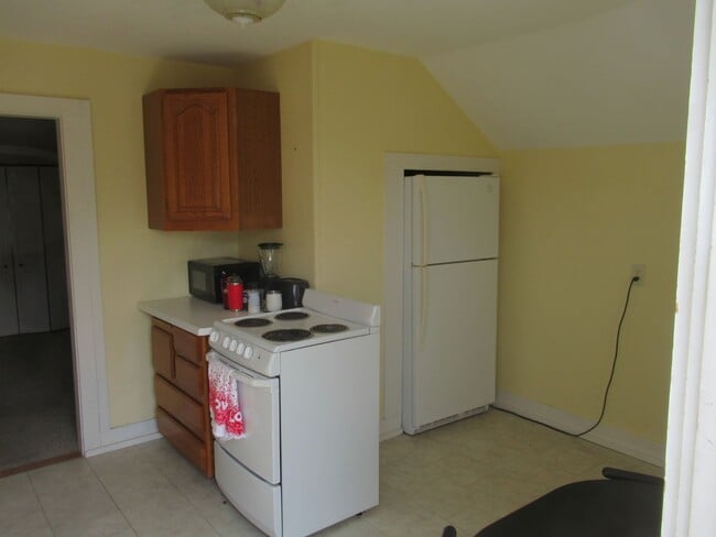 501 3rd Ave NE Unit 2
