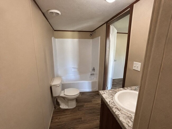 Photo - 1509 Thomas Dr