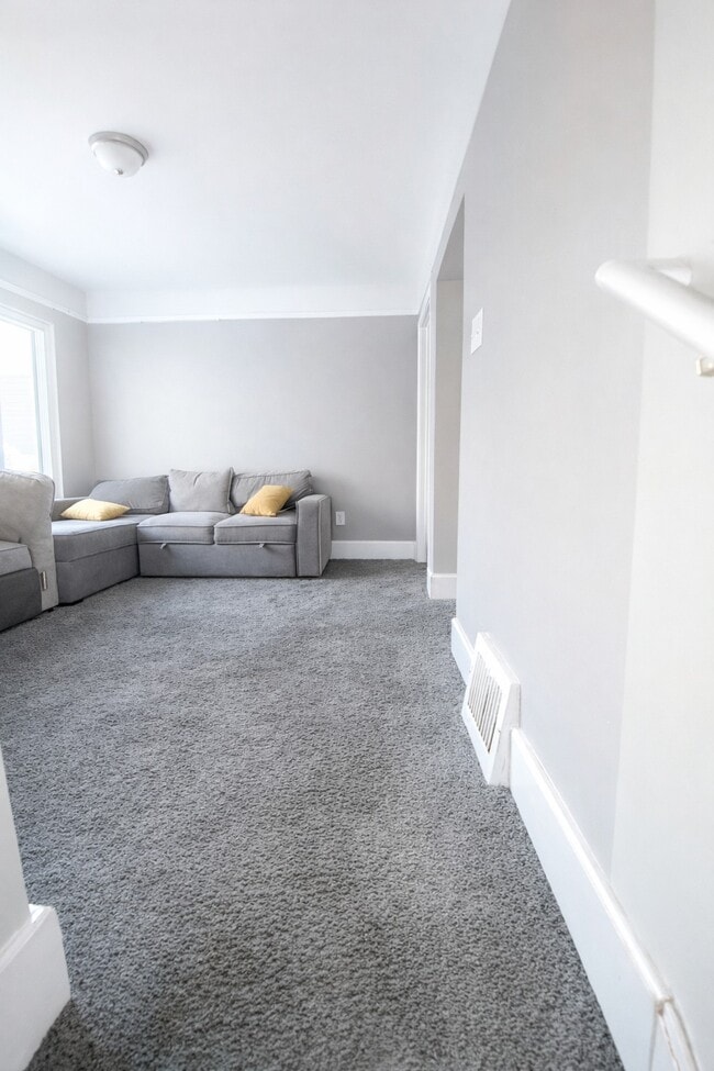 Photo - 14917 Cleophus Ave