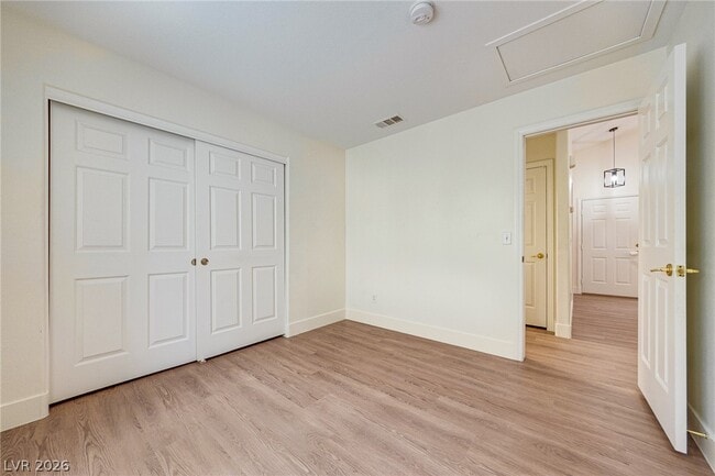 Building Photo - 9829 Panorama Cliff Dr