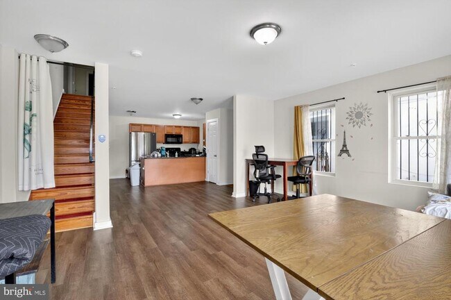 Photo - 602 N 43rd St