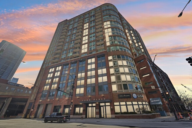 Photo - 600 N Kingsbury St Condo Unit 506