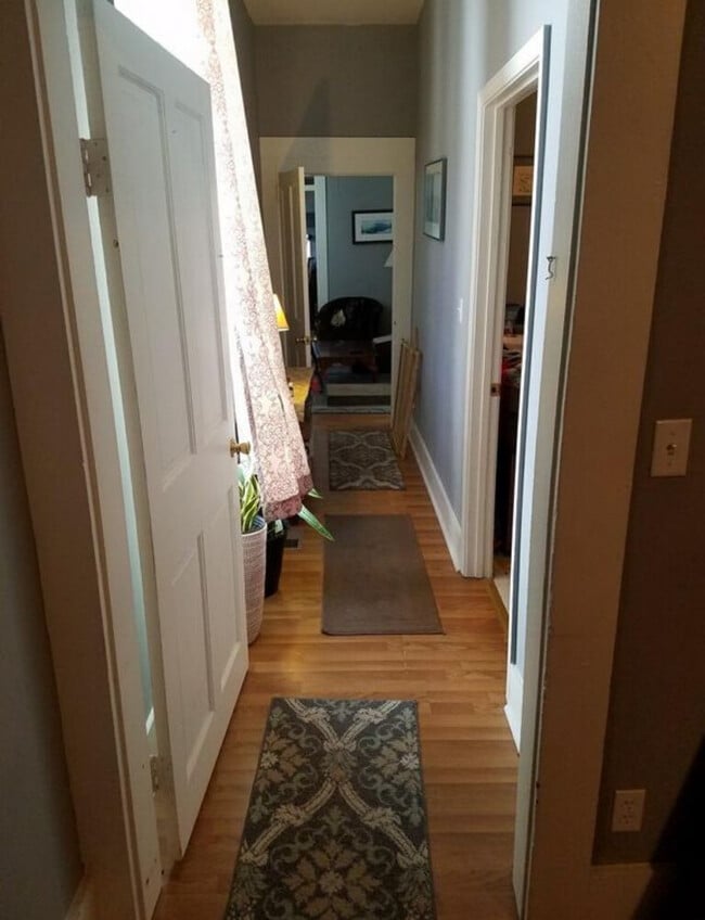 Photo - 1005 Charles St