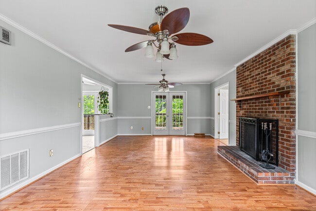 Photo - 1114 Collingwood Dr