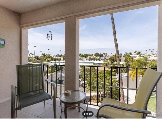 Daily sunset ocean view - 4730 Noyes St Condo Unit 318
