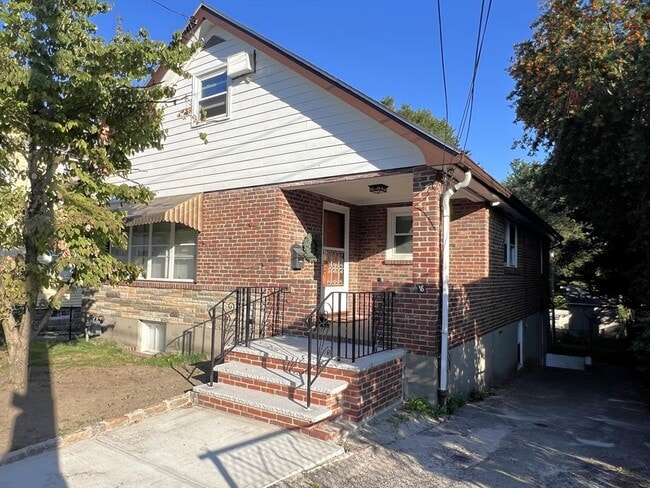 Photo - 18 Cresthill Rd Townhome