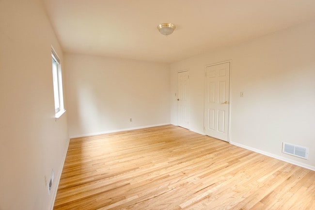 Photo - Grandview Gardens