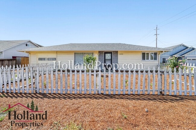 Photo - Charming single-level 2-bedroom, 1-bath home in Beaverton, OR