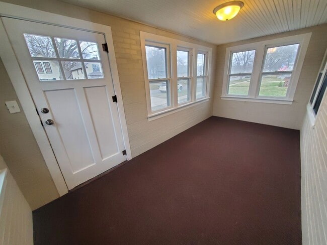 Photo - 4 Bedroom, 1 Bathroom home just South of Downtown!