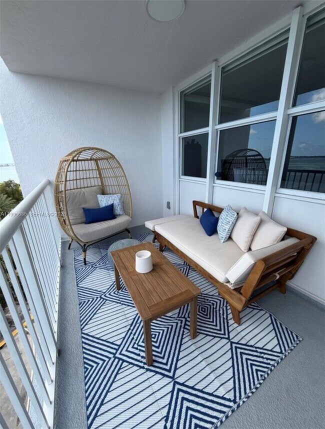 Photo - 1420 Brickell Bay Dr Unidad 702E