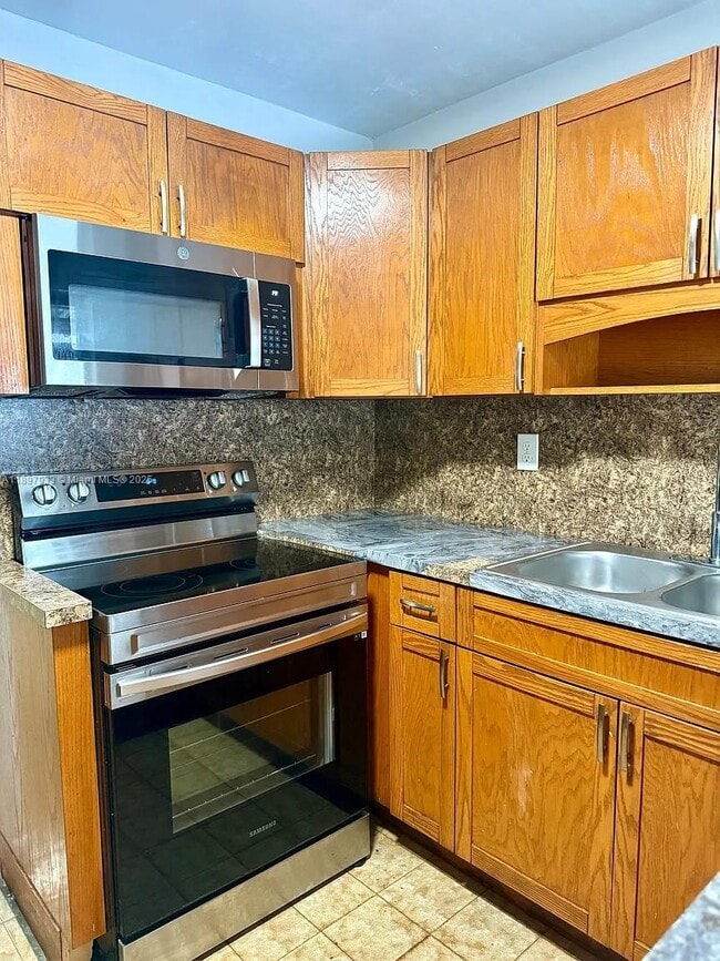Photo - 8700 SW 32nd St Unidad 8702