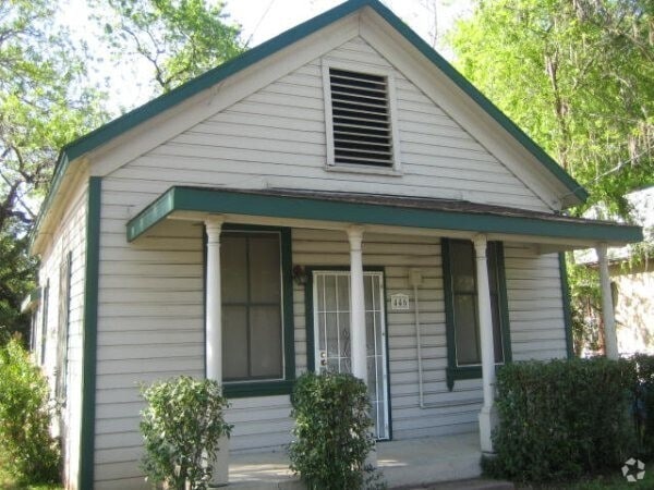 Building Photo - 446 W 8th St Rental
