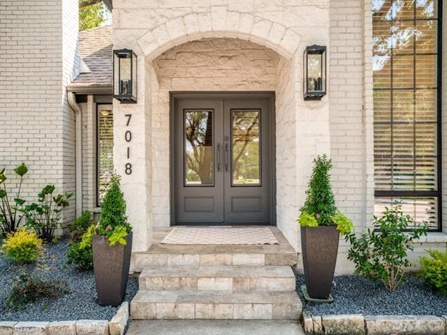 Photo - 7018 Woodland Dr