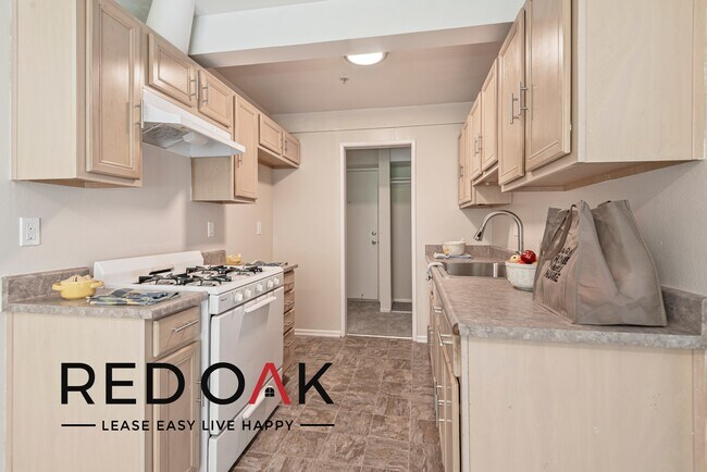 Photo - ~1 Month FREE~ Amazing One Bedroom with Sn... Unit 133