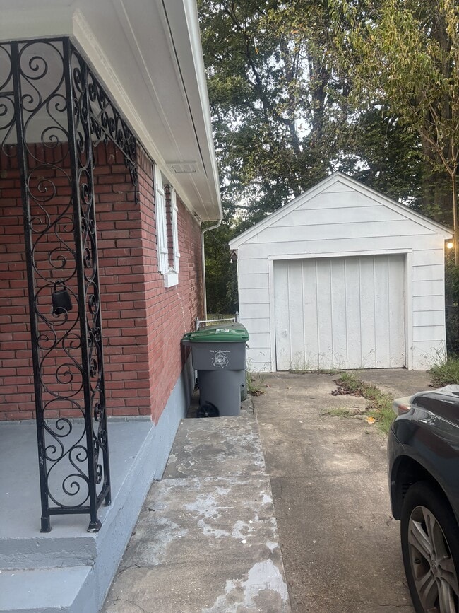 Photo - 1622 Alta Vista Ave