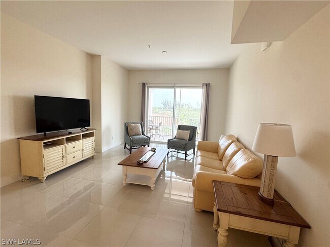 Photo - 15901 Pointe Cir Unit 405