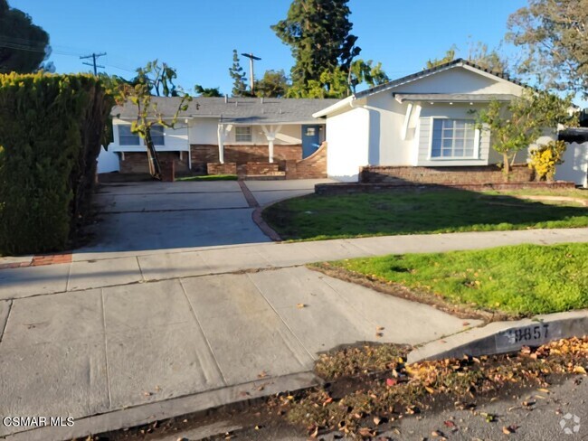 Building Photo - 19857 Leadwell St Rental